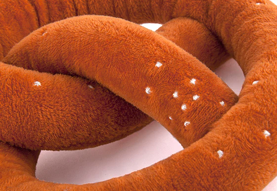 NY Pretzel Plush Dog Toy - Image 5