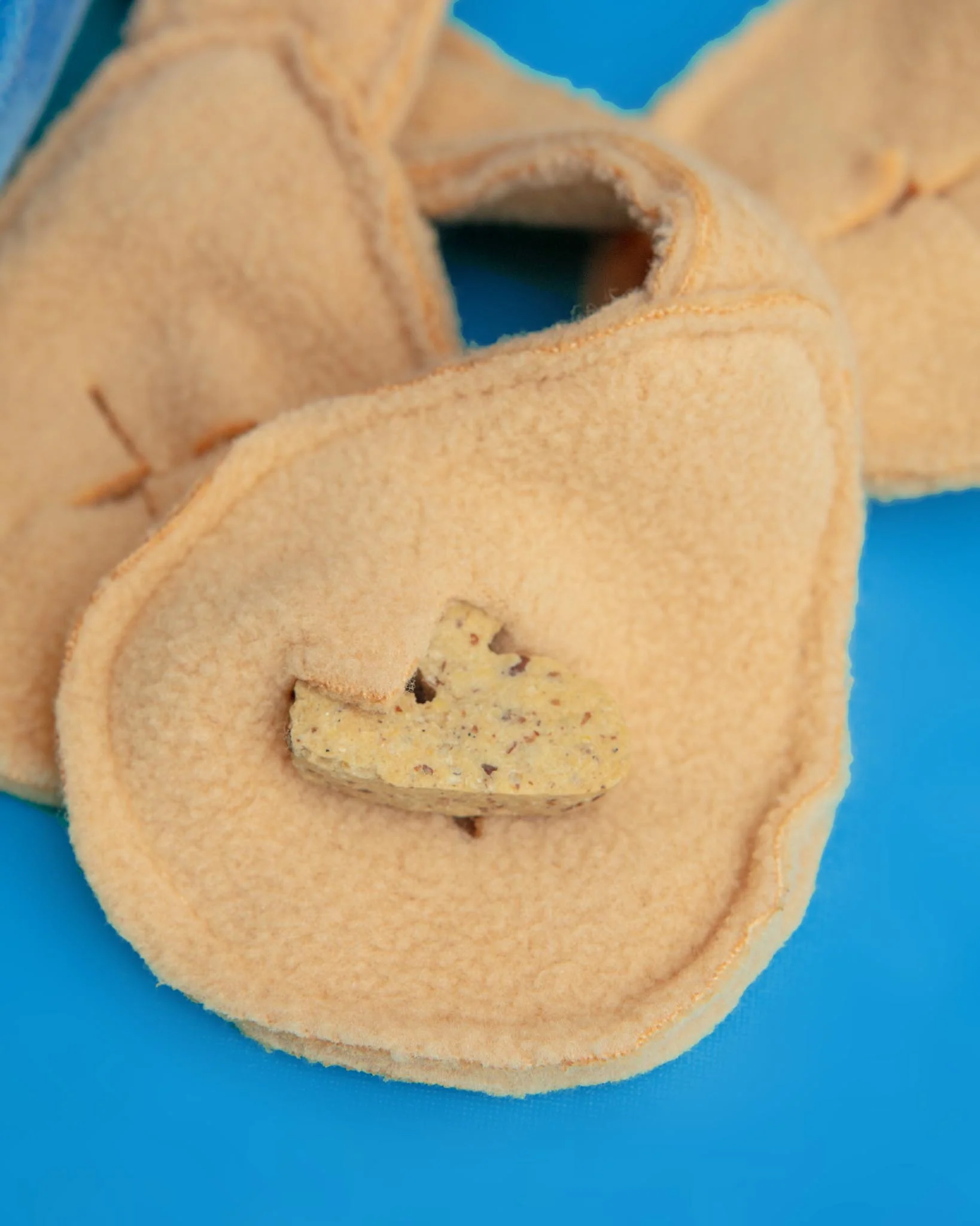 Pawppy Peanut Butter Jar Dog Treat Toy - Image 3