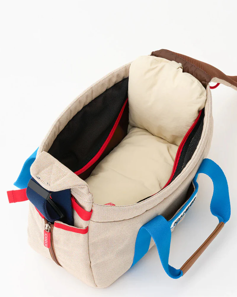 Peek-a-Boo Dog Sling Bag in Cream - Image 6