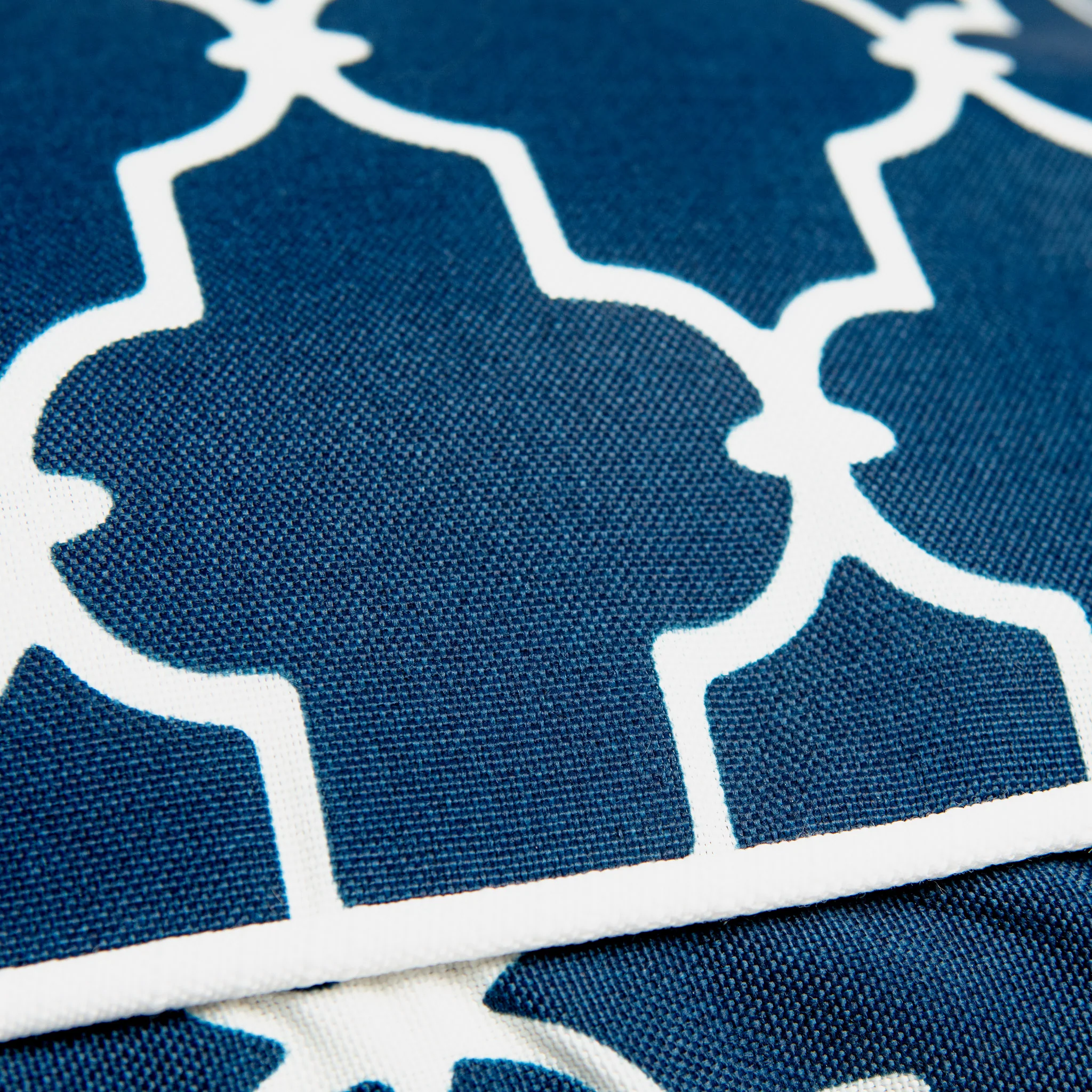 Pool & Patio Outdoor Dog Bed in Garden Gate Navy (Made in the USA) << FINAL SALE >> - Image 2