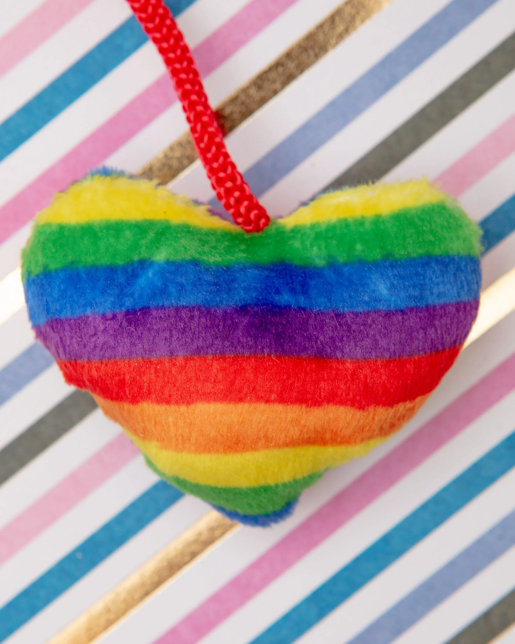 Pride Heart Strings Crinkle Plush Cat Toy w/ Catnip - Image 3