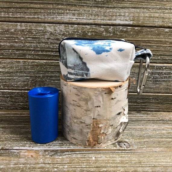 REX & BANDON | Poop Bag Holder in Abstract - Image 3