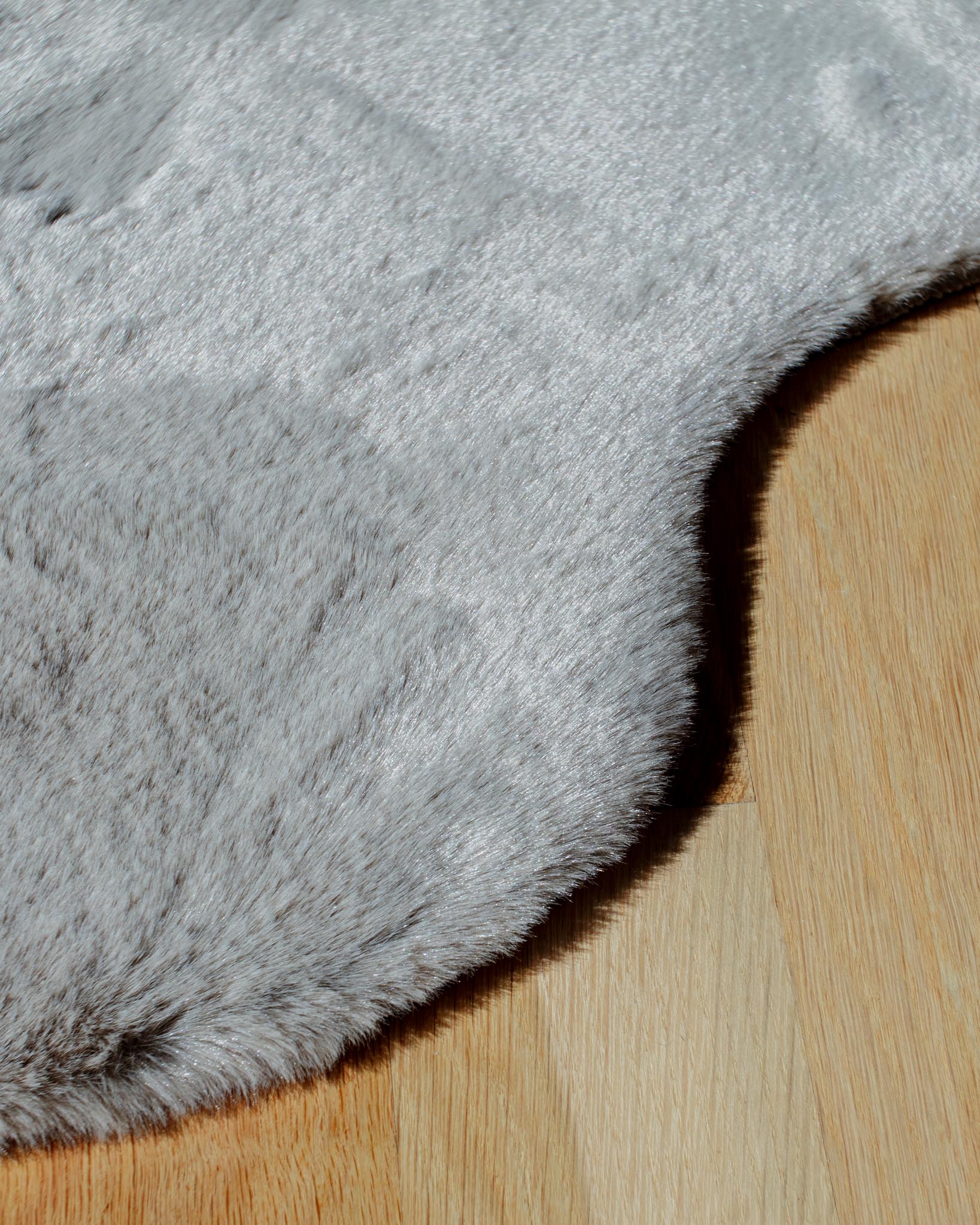 Rex Rabbit Faux Fur Throw in Chateau Grey (2'X3') - Image 3