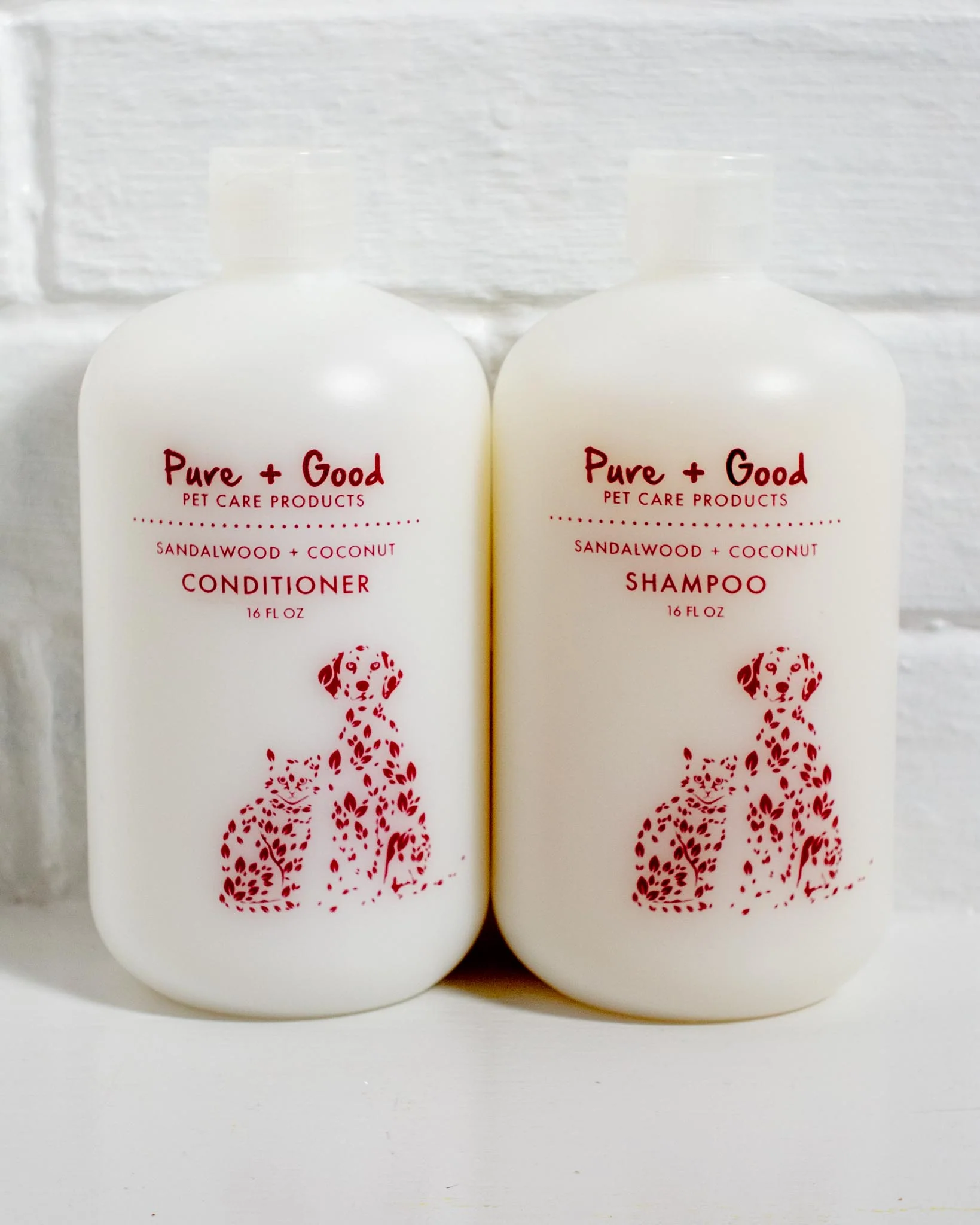 Sandalwood & Coconut Deep Cleansing Shampoo for Dogs & Cats - Image 6