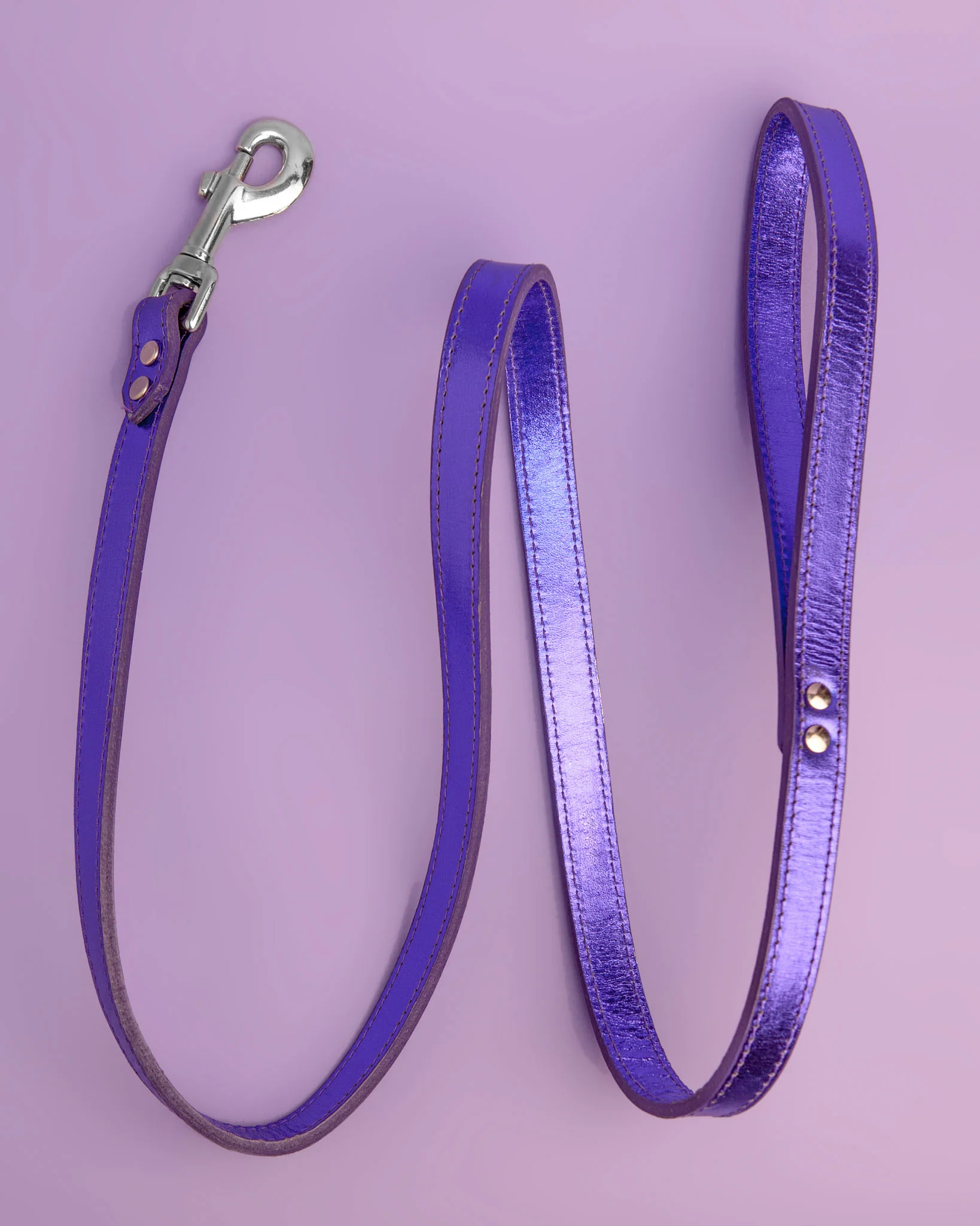 Shimmer Leather Dog Collar in Metallic Purple << FINAL SALE >> - Image 4