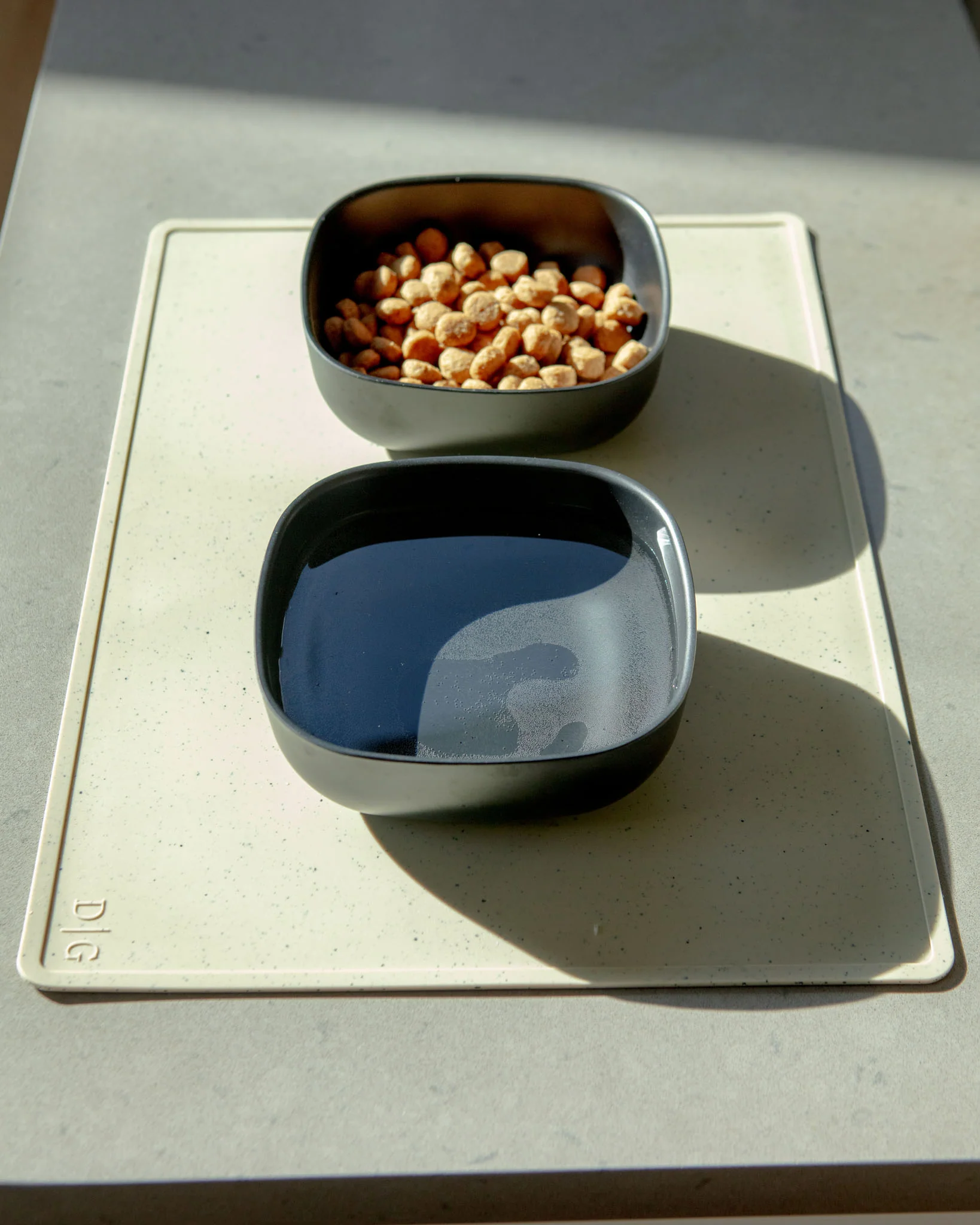 Silicone Dog Feeding Mat in Speckled Meadow - Image 4