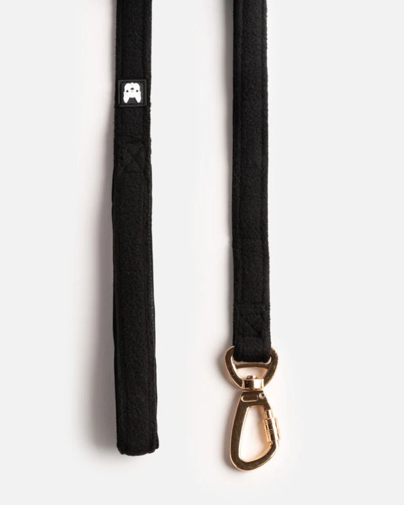 Aquafleece Water Repellant Dog Leash in Black (FINAL SALE) - Image 4