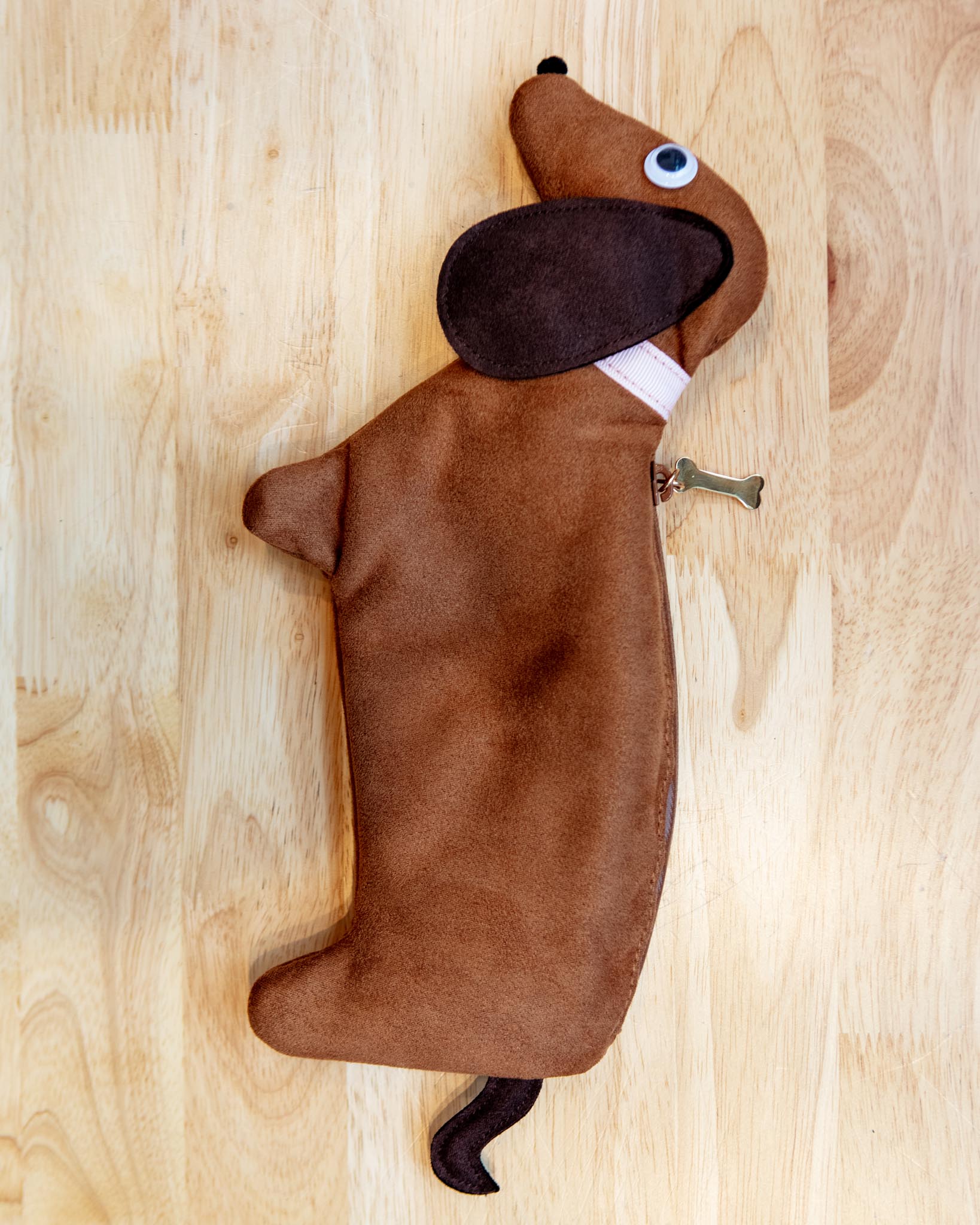 Smell-Proof Dachshund Pouch - Image 9