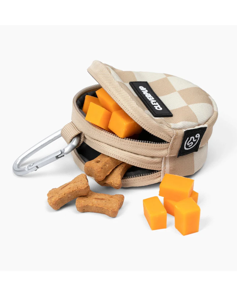 Snackpack Double Dog Treat Pouch - Image 4