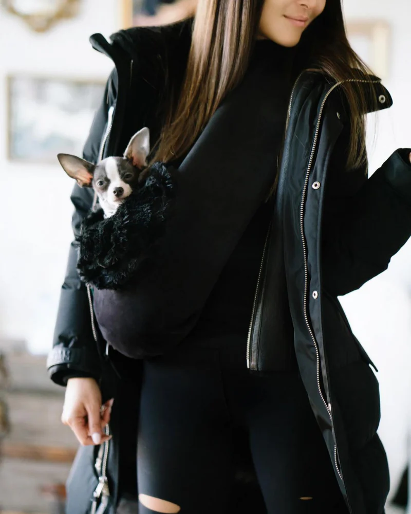 The SNUGGIT Crossbody Dog Sling in Clairence Black (FINAL SALE) - Image 5