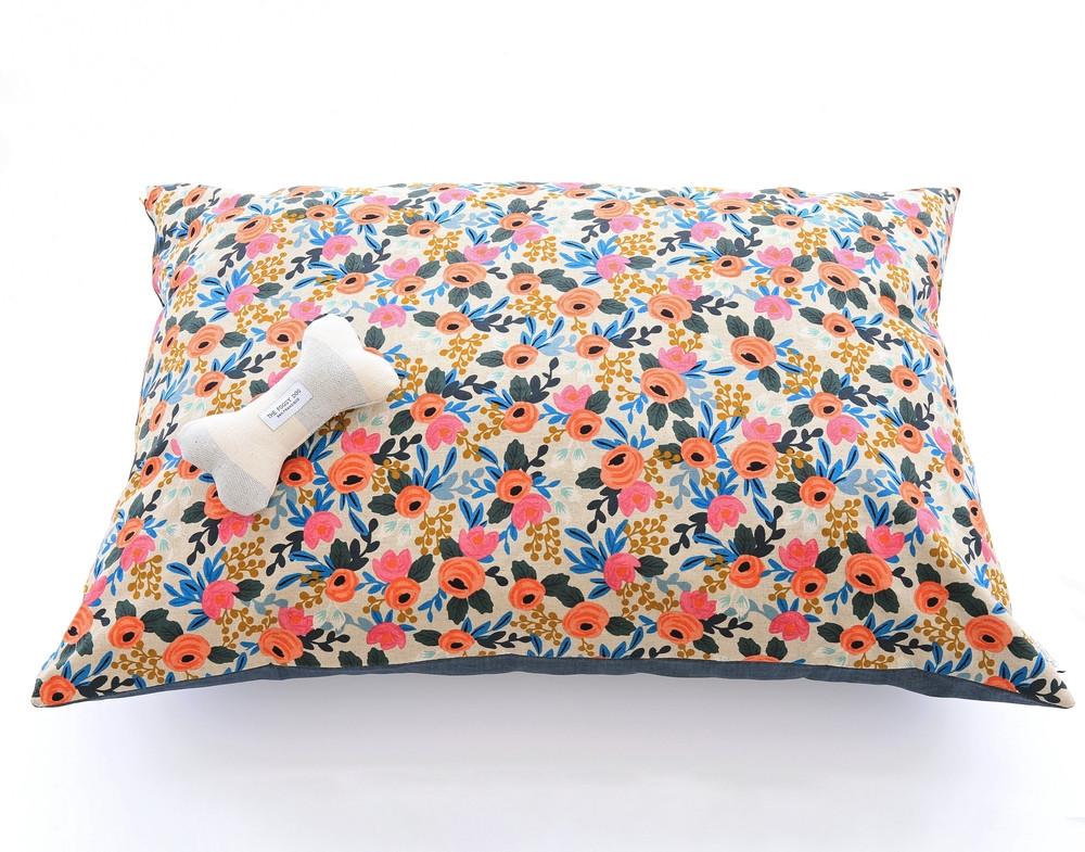 THE FOGGY DOG | Rosa Floral Dog Bed Cover - Image 4