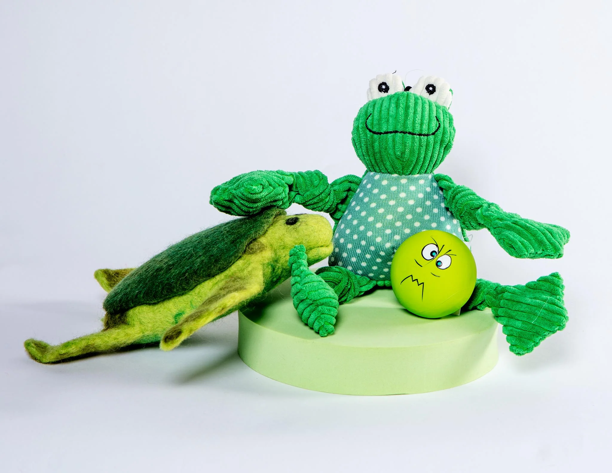 Trevor the Sea Turtle Wool Pet Toy - Image 4