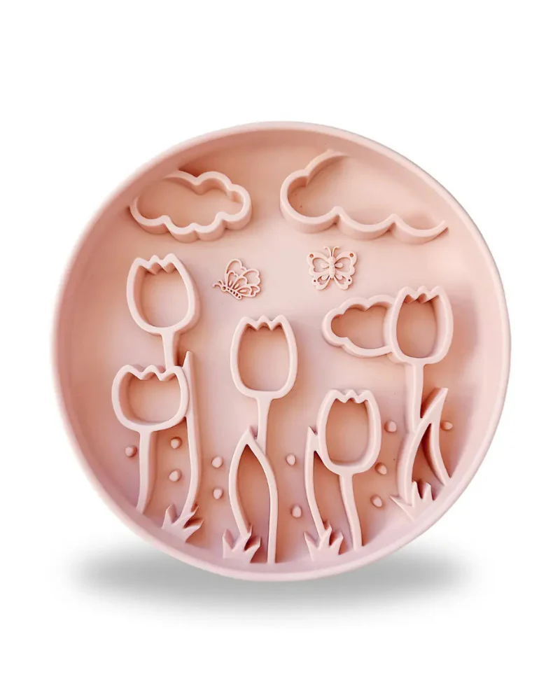 Tulip Slow Feeder in Cloud for Dogs and Cats - Image 3