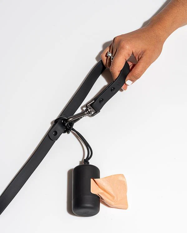 Durable Dog Leash in Black - Image 2
