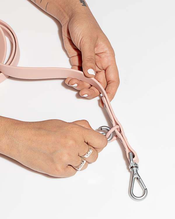 Durable Dog Leash in Blush << CLEARANCE >> - Image 2