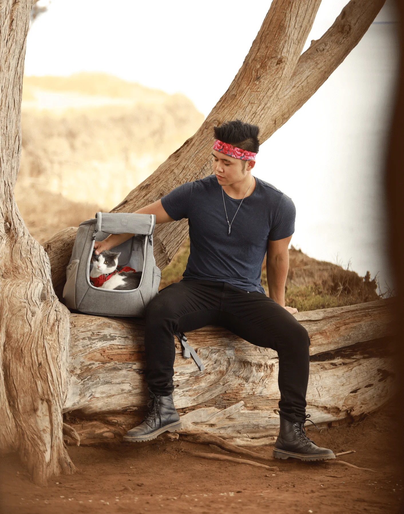 The Navigator Convertible Cat & Small Dog Backpack - Image 9