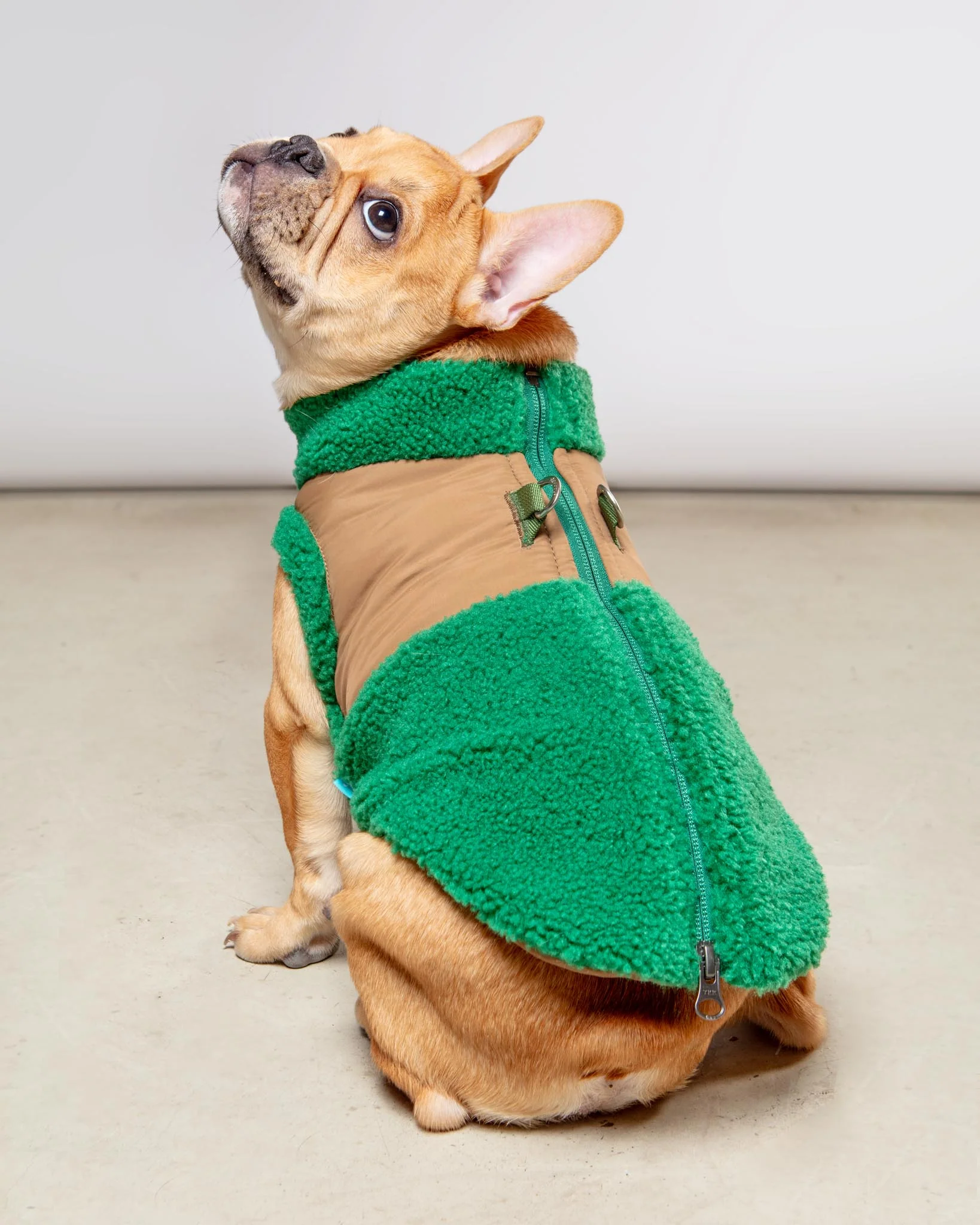 Zip-Up Sherpa Harness Vest in Forest Green - Image 3